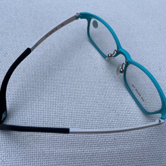 NEW | Ultralight Weight Children's Eyeglasses - Picture 4 of 10